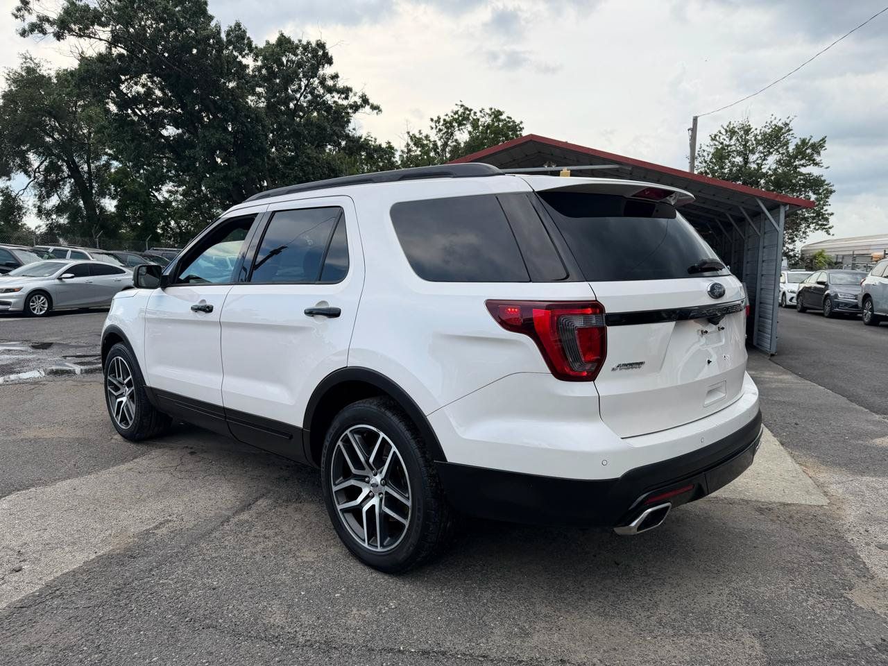 Used 2017 Ford Explorer Sport AWD/4WD image 8