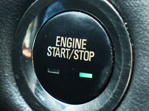 Used 2020 Chevrolet Trax LT w/ LT Convenience Package image 52