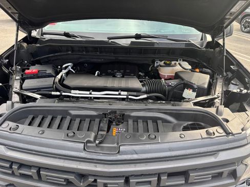 Used 2023 Chevrolet Silverado 1500 Custom image 8