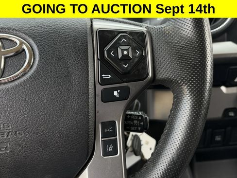 Used 2022 Toyota Tacoma SR5 RWD image 15