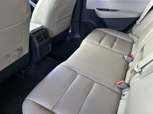 Used 2023 Nissan Rogue SL FWD image 5