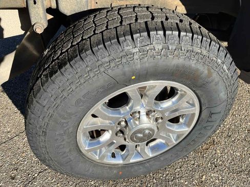 Used 2017 RAM 2500 Laramie image 15