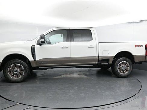 New 2026 Ford F350 King Ranch w/ FX4 Off-Road Package image 9
