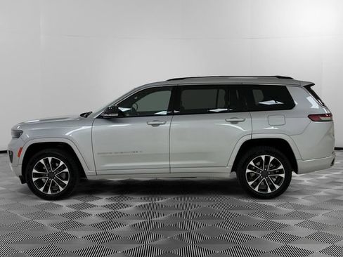Used 2021 Jeep Grand Cherokee L Overland w/ Luxury Tech Group IV AWD/4WD image 2