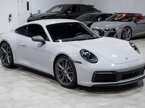 Used 2024 Porsche 911 Carrera T RWD image 8