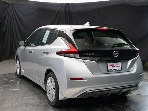 Used 2024 Nissan Leaf S image 10