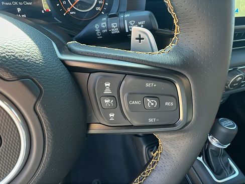 New 2025 Jeep Wrangler Unlimited Rubicon 392 image 25