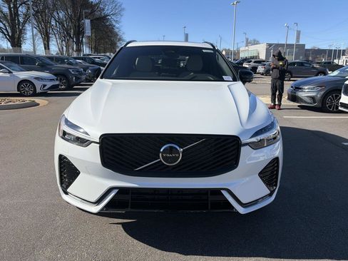 New 2026 Volvo XC60 B5 Plus w/ Protection Package Premier image 2
