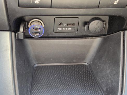 Used 2011 Kia Sorento LX w/ Convenience Pkg image 38