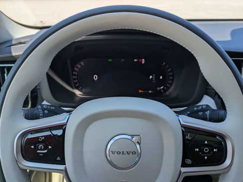 New 2026 Volvo XC60 B5 Ultra w/ Protection Package Premier AWD/4WD image 40