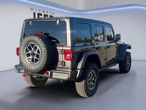 New 2025 Jeep Wrangler Unlimited Rubicon w/ Convenience Group image 6