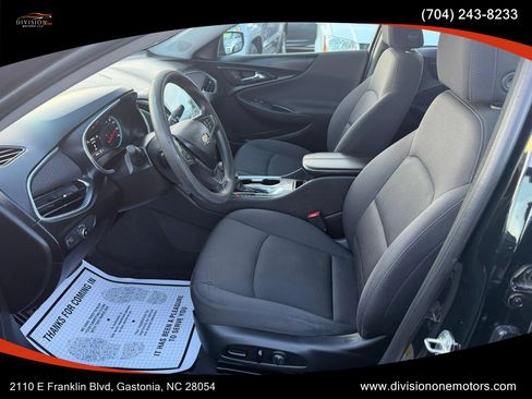 Used 2021 Chevrolet Malibu LT FWD image 16