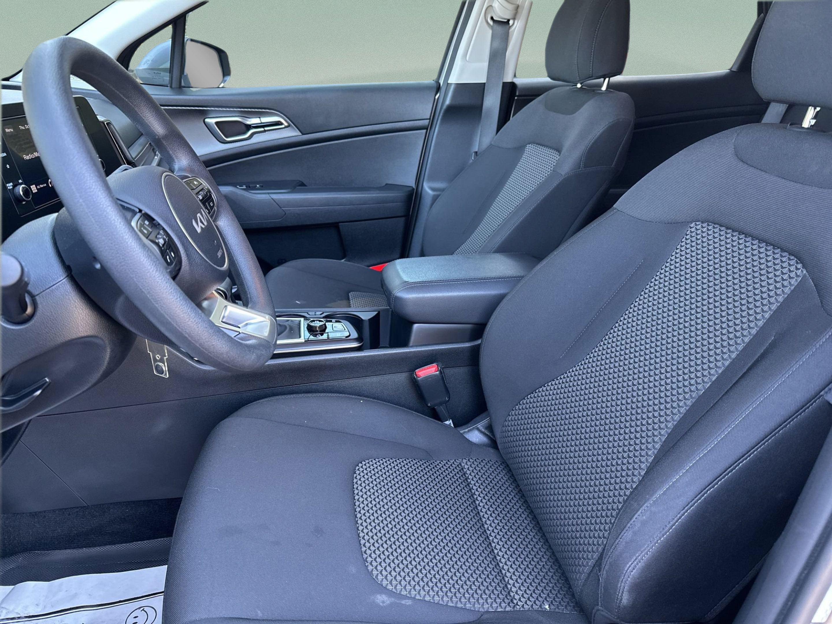 Used 2023 Kia Sportage LX FWD image 13