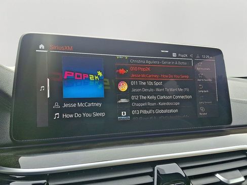 Used 2021 BMW M550i xDrive M550i xDrive w/ Premium Package image 19