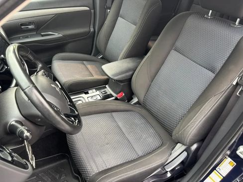 Used 2018 Mitsubishi Outlander SEL AWD/4WD image 11