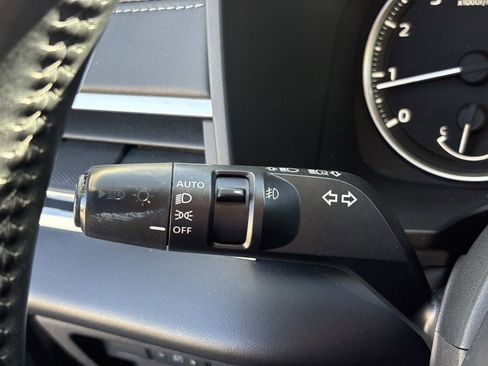 Used 2022 Mitsubishi Outlander SE image 30