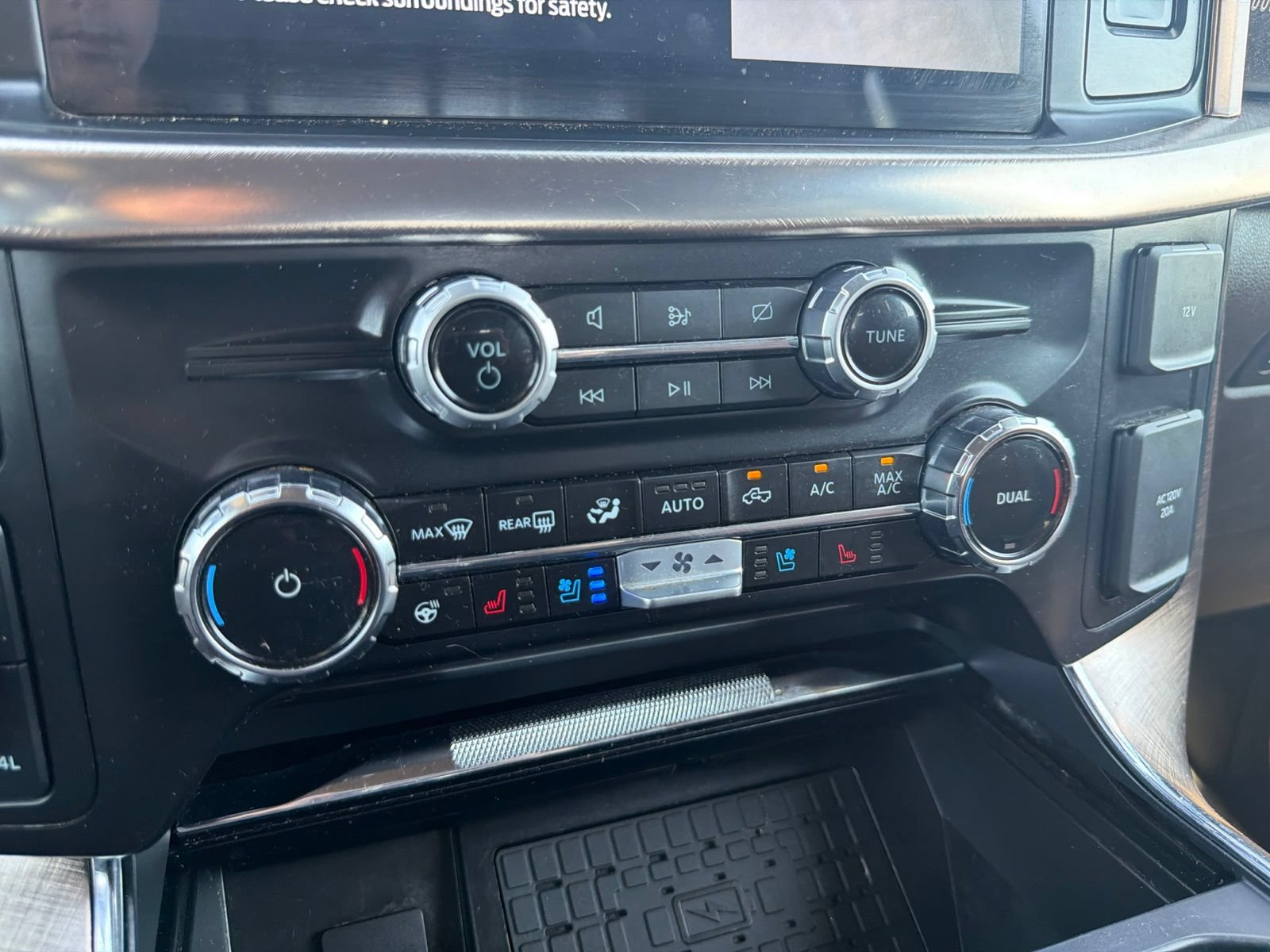 Used 2024 Ford F150 King Ranch AWD/4WD image 28
