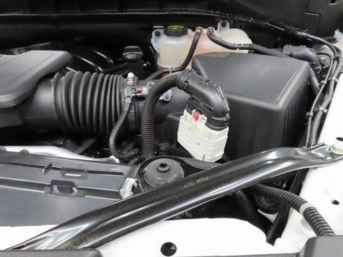 Used 2025 GMC Yukon Denali image 31