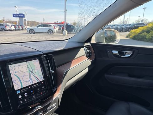 Used 2023 Volvo XC60 B5 Plus w/ Climate Package AWD/4WD image 25