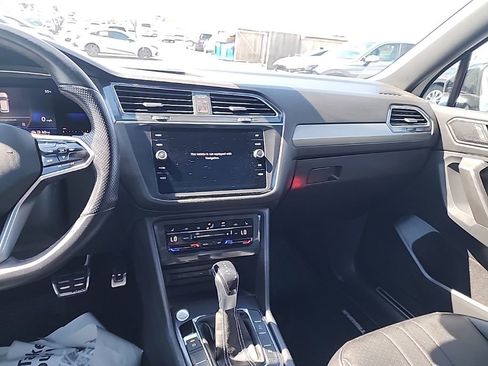 Used 2022 Volkswagen Tiguan SE R-Line AWD/4WD image 28