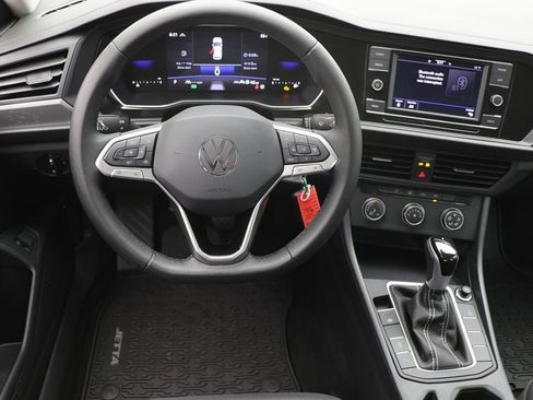 Used 2024 Volkswagen Jetta S image 12