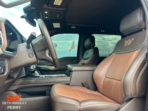 Used 2023 Ford F350 King Ranch w/ Chrome Package image 19