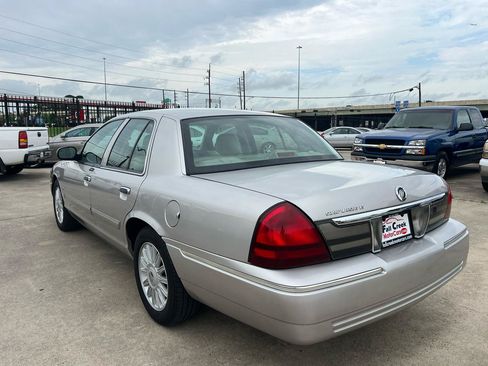 Used 2009 Mercury Grand Marquis LS RWD image 4
