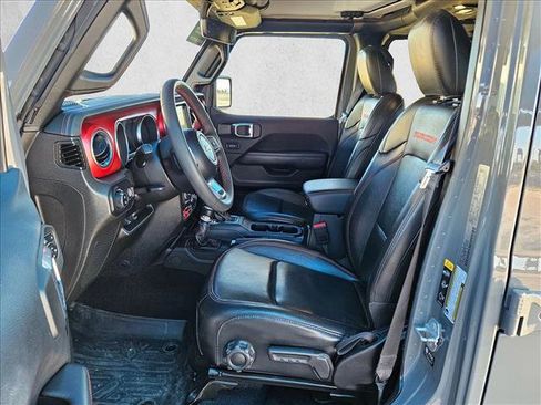 Used 2023 Jeep Gladiator Rubicon w/ LED Lighting Group image 17