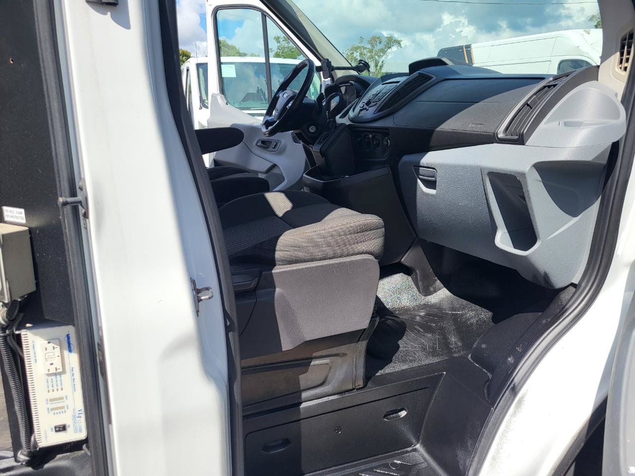 Used 2016 Ford Transit 150 148 Medium Roof RWD image 50