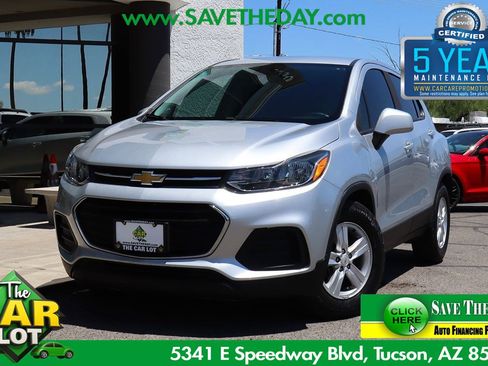 Used 2020 Chevrolet Trax LS w/ Tint and Cruise Package FWD image 1