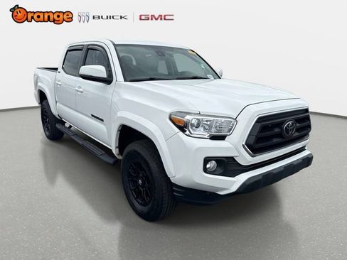 Used 2022 Toyota Tacoma SR5 w/ Technology Package RWD image 1