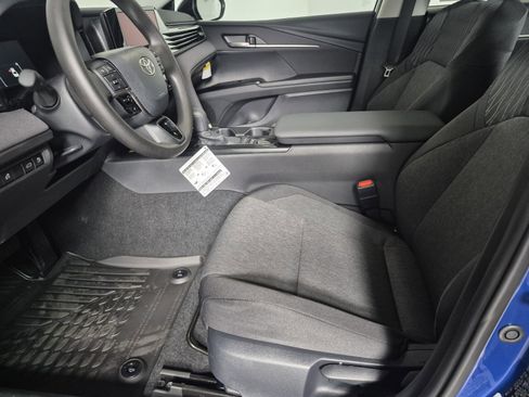 New 2026 Toyota Camry Hybrid image 16