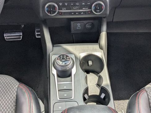 Used 2023 Ford Escape ST-Line AWD/4WD image 19