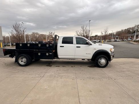 Used 2021 RAM 5500 Tradesman w/ Chrome Appearance Group image 4