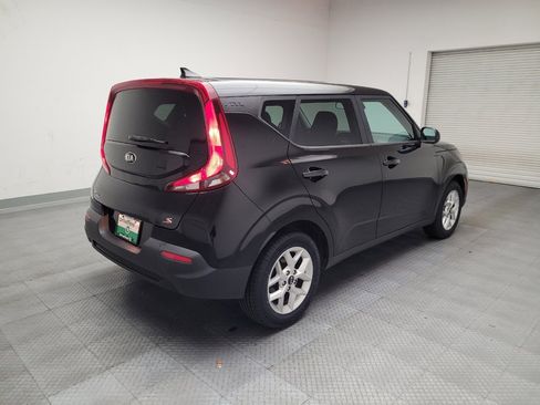 Used 2021 Kia Soul S image 9