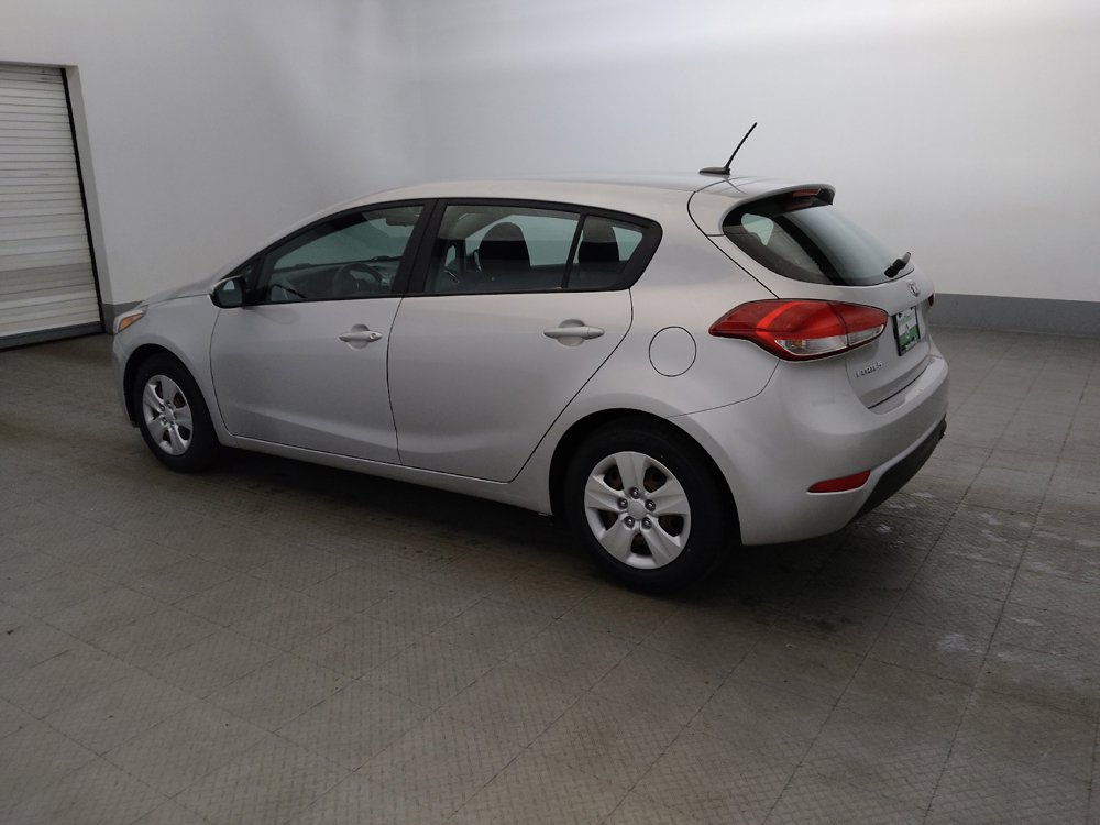 Used 2017 Kia Forte LX FWD image 3