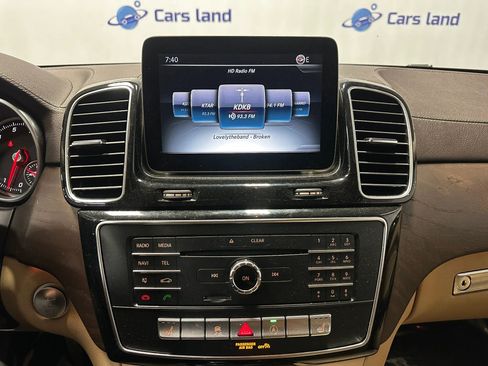 Used 2017 Mercedes-Benz GLS 450 4MATIC image 34