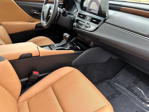 Used 2023 Lexus ES 350 w/ Premium Package FWD image 14
