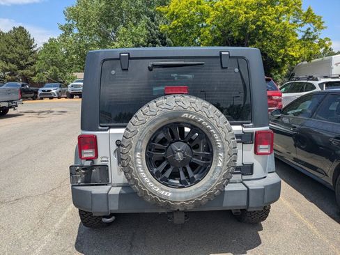 Used 2012 Jeep Wrangler Rubicon w/ Dual Top Group AWD/4WD image 6