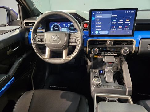 Certified 2025 Toyota Tacoma TRD Off-Road w/ TRD Off Road Upgrade Package image 9