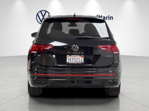 Used 2024 Volkswagen Tiguan SE R-Line AWD/4WD image 4