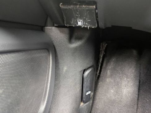 Used 2021 Nissan Sentra SV FWD image 30
