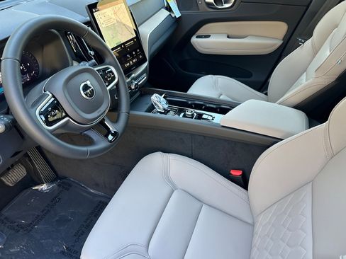 New 2026 Volvo XC60 B5 Core image 8