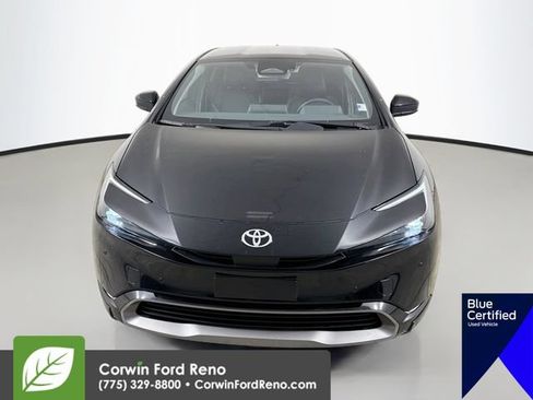 Used 2025 Toyota Prius XLE AWD/4WD image 2