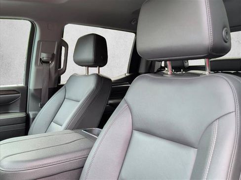 Used 2025 Chevrolet Silverado 1500 LT Trail Boss w/ Convenience Package II AWD/4WD image 16