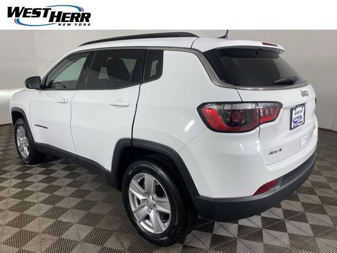 Used 2022 Jeep Compass Latitude w/ Convenience Group AWD/4WD image 25