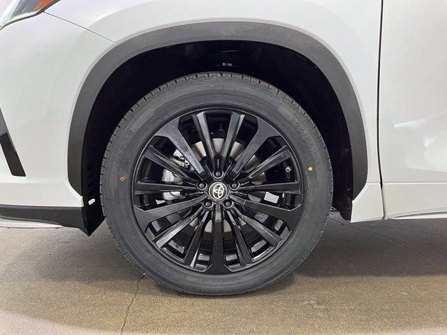 Used 2023 Toyota Highlander XSE AWD/4WD image 27
