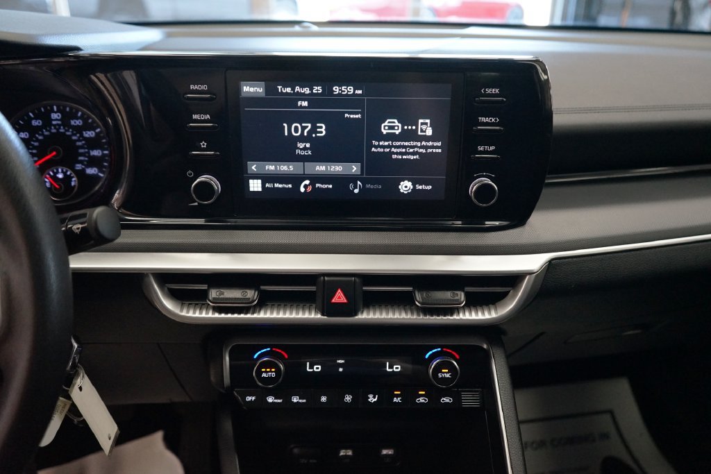 Used 2021 Kia K5 LX FWD image 7