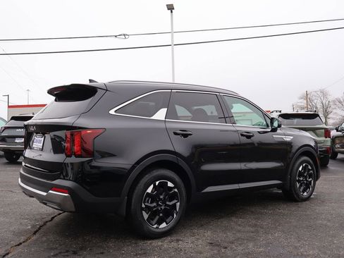 New 2026 Kia Sorento S FWD image 8