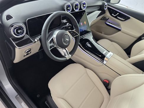 New 2026 Mercedes-Benz GLC 300 image 7